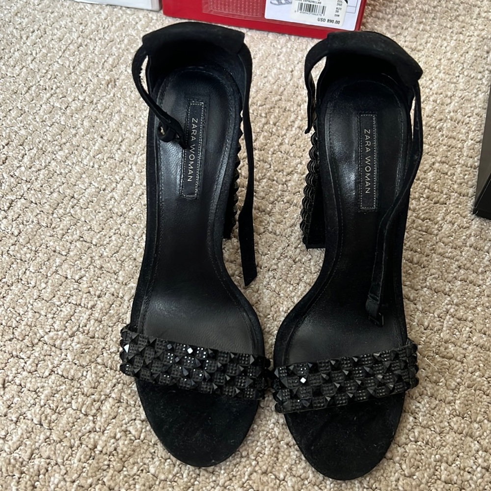 Beautiful Zara Heels Block Heels Size 7.5